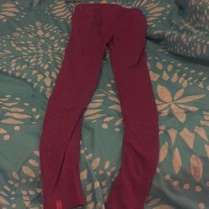 Lululemon purple/pink pants only worn twice